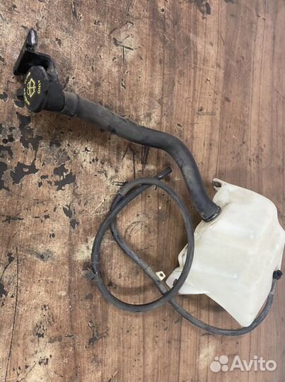 Бачок омывателя на Ford Econoline E250 E350