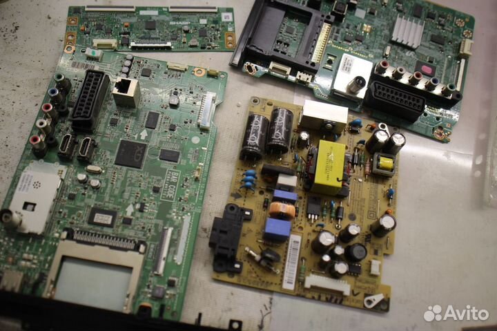 Материнские платы и другое к телевизорам