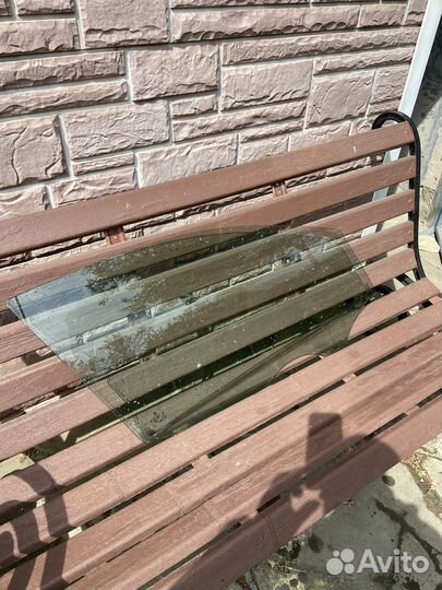 Переднее правое стекло vw polo sedan