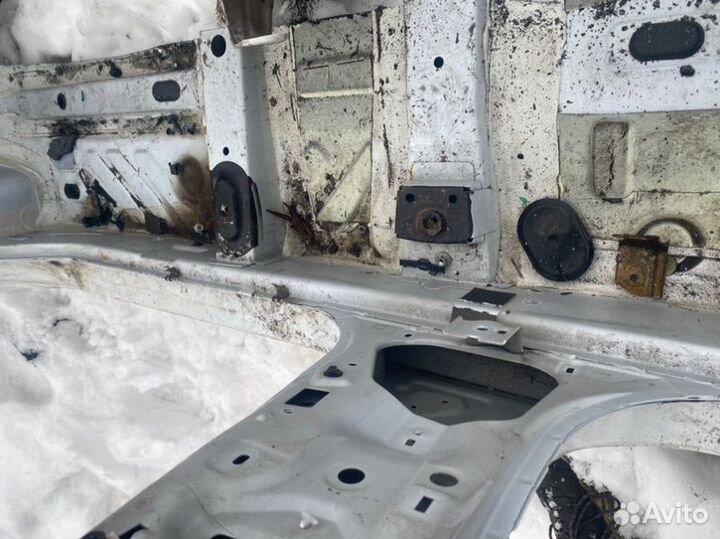 Порог левый Nissan Almera G15 K4M 1.6 2015