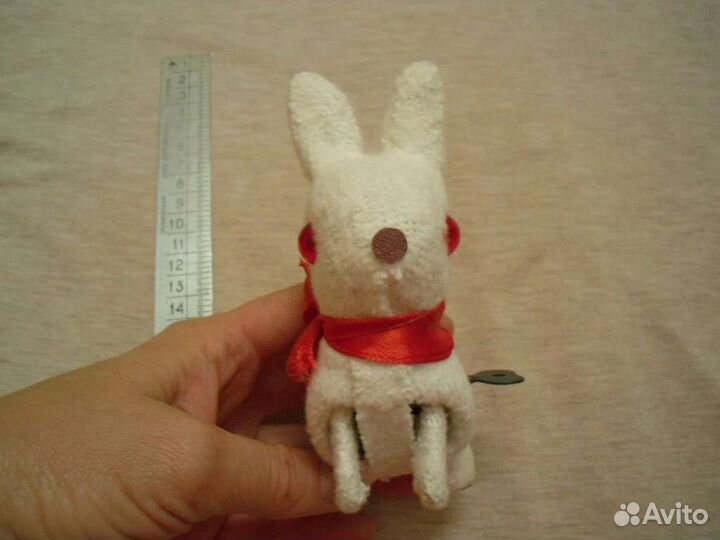 Зайчик. Механическая игрушка