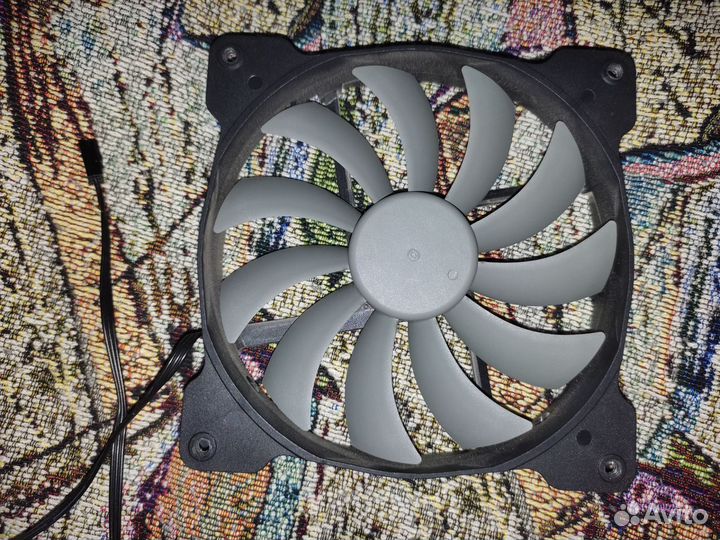 Кулер для корпуса 140