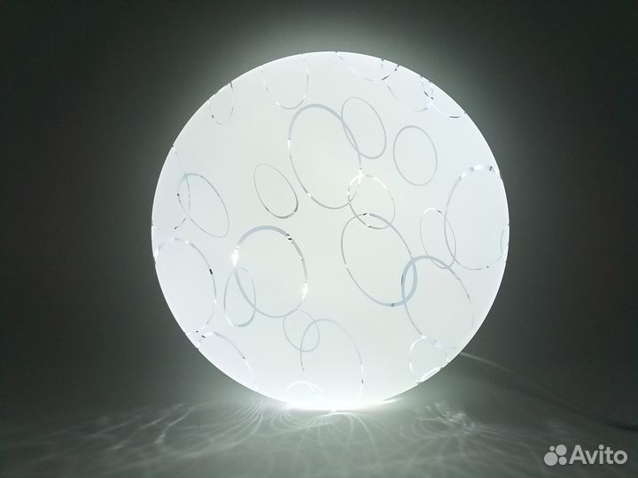 Светильник потолочный светодиодный