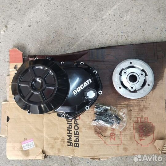 Крышка сцепления ducati diavel
