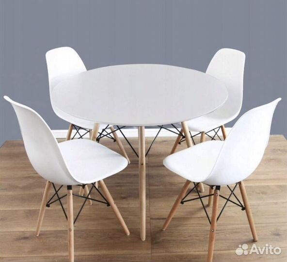 Кухонный стол + 4 стула Eames, комплект, новый