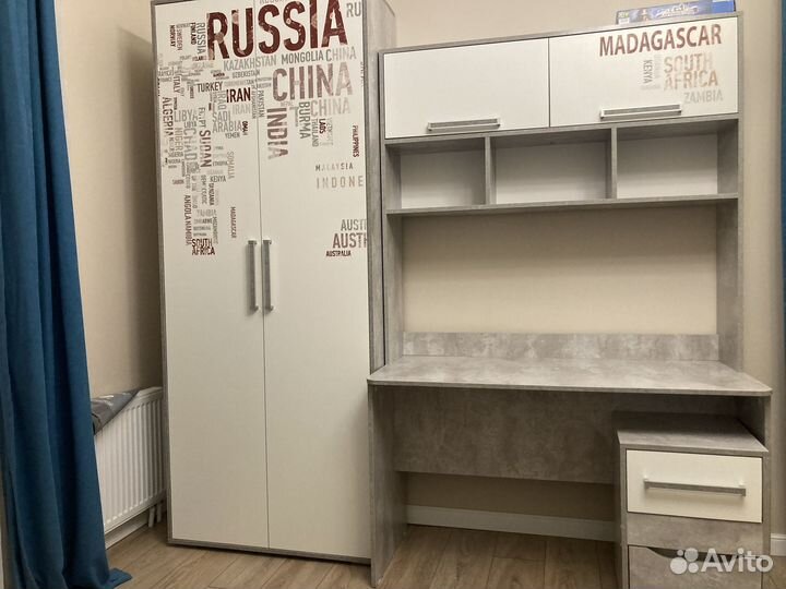 Продажа детского письменного гарнитура и 2 шкафов