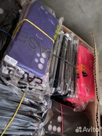 Чехлы на телефон