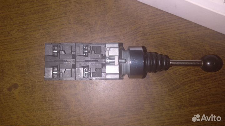 Джойстик LA167-PA24 на 4 положения 4з без фиксации