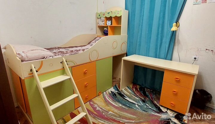 Кровать чердак со столом бу