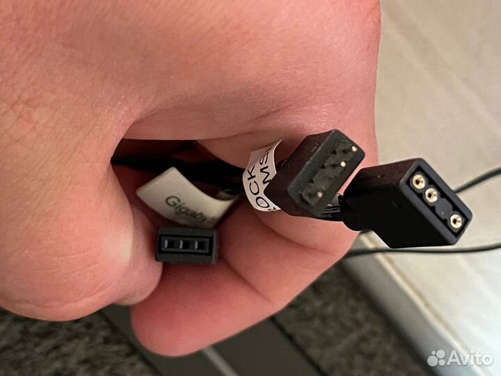 Держатель для видеокарты