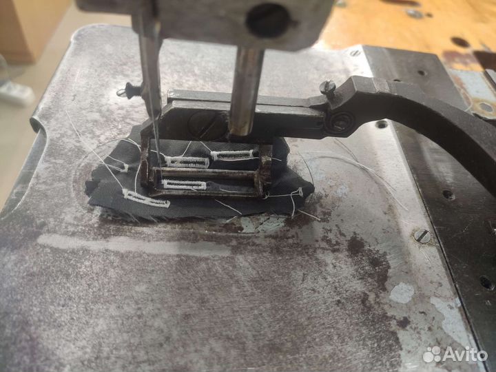 Петельная швейная машина