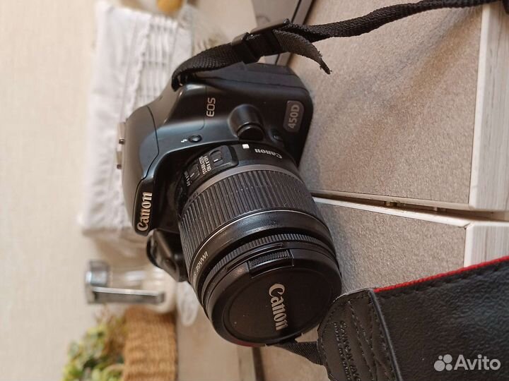 Зеркальный фотоаппарат canon