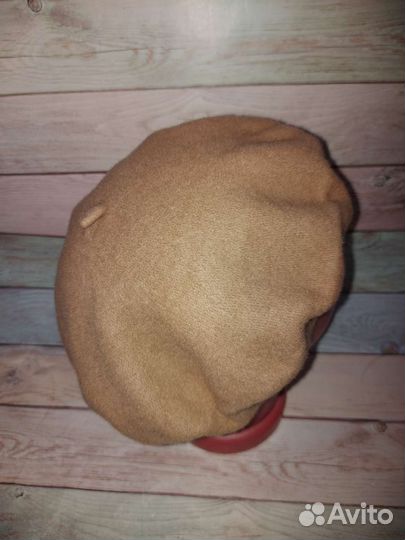 Берет новый