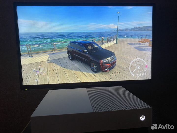 Xbox One S All-Digital 1Tb, 2 геймпада, Отл.Сост