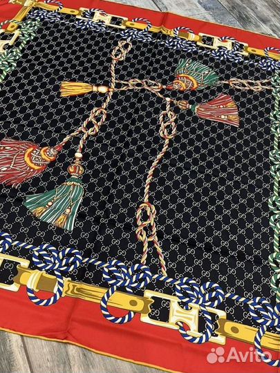 Шелковый платок шаль Gucci черный с красным новый