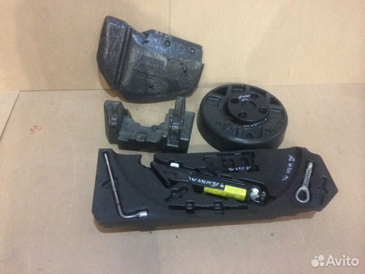 Ящик под инструмент Mercedes ML W164