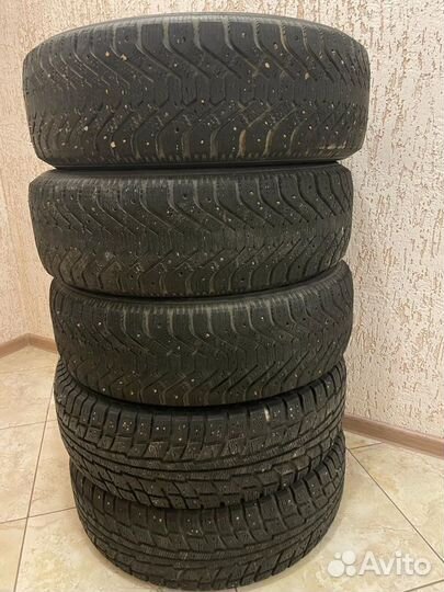 Goodyear UltraGrip 500 225/65 R17