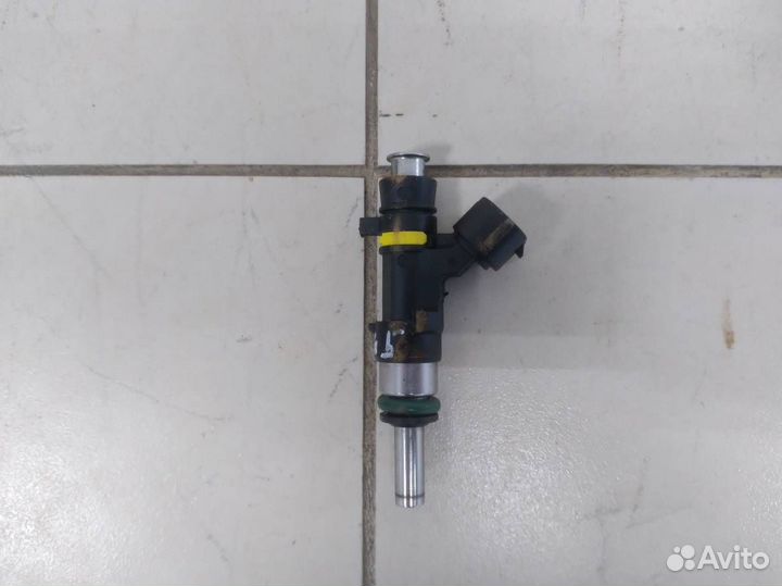 Форсунка инжекторная электрическая Mitsubishi Outl