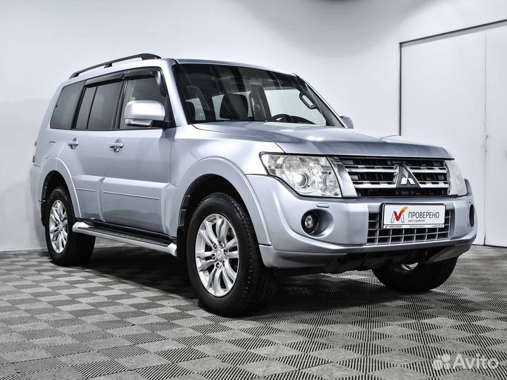 Mitsubishi Pajero 3.2 AT, 2012, 243 667 км