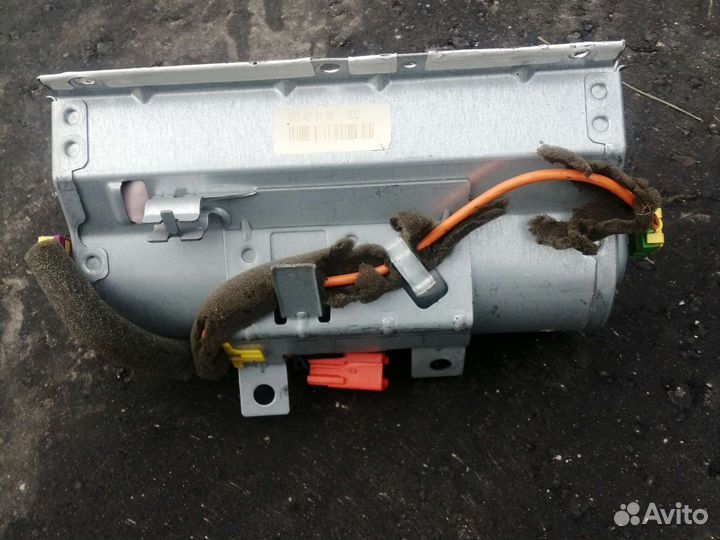 Подушка безопасности пассажира на volvo xc 90