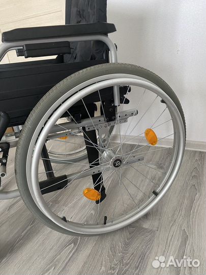 Инвалидная коляска