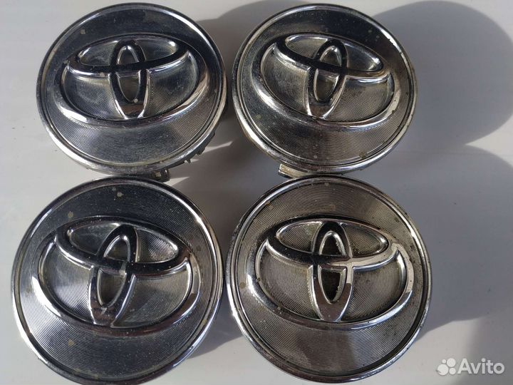 Колпачки на литые диски.toyota