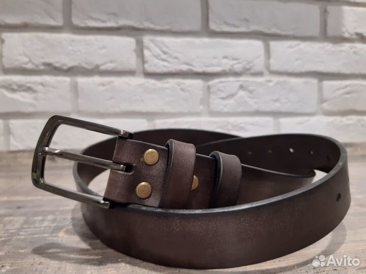 Мужской кожаный ремень