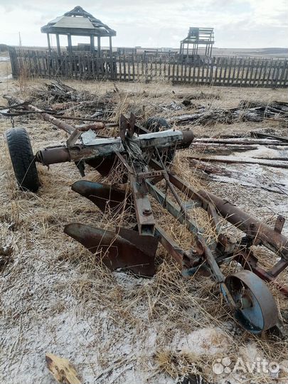 Плуг 4 корпусной