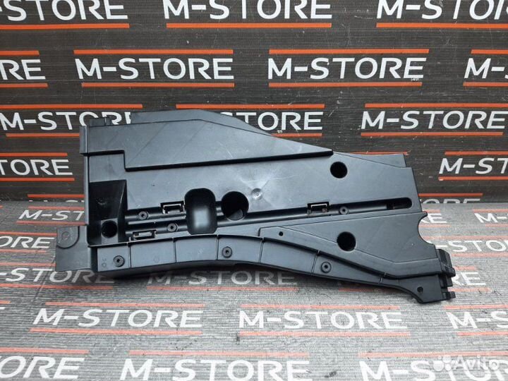 Ящик для инструментов левый Bmw X5 E53 N62B44A