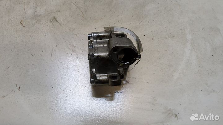 Насос масляный Volkswagen Passat 6, 2005