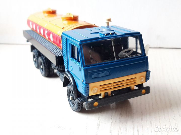 Модель камаз-53212 молоковоз