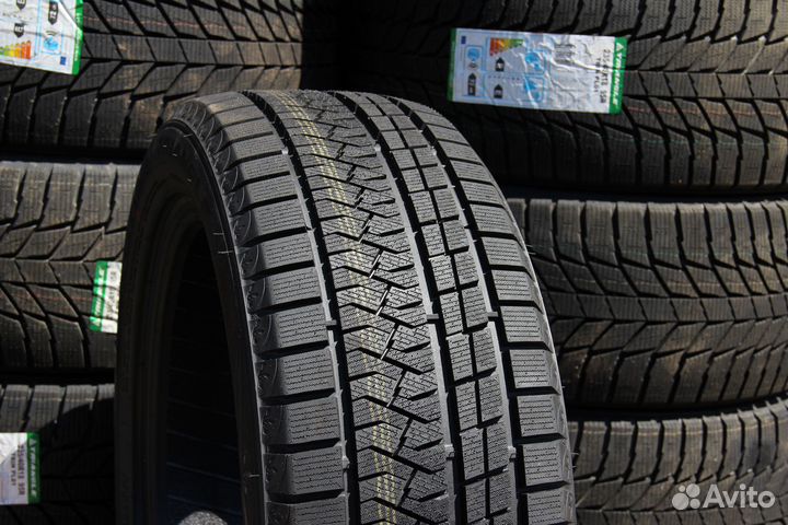 Triangle PL02 225/40 R18