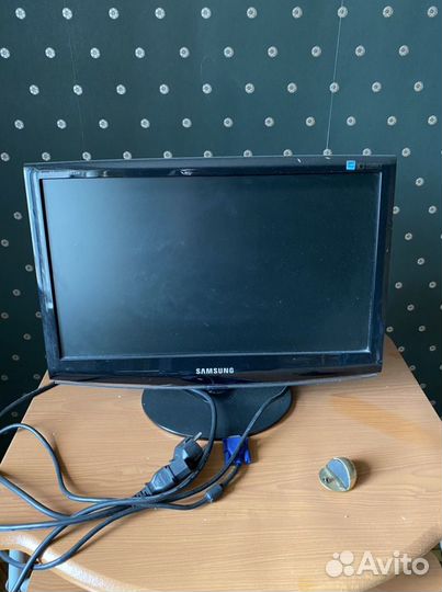 Монитор Samsung 933SN