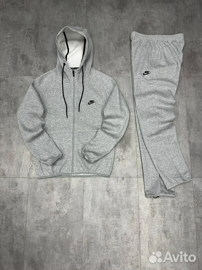 Спортивный костюм Nike