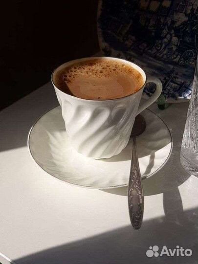 Фарфор лфз- молочник, тарелочки, кофейные пары