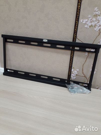 Кронштейн для телевизора