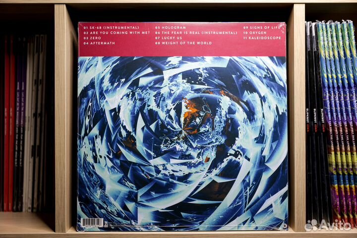 Crown The Empire - Retrograde (limited sea blue)