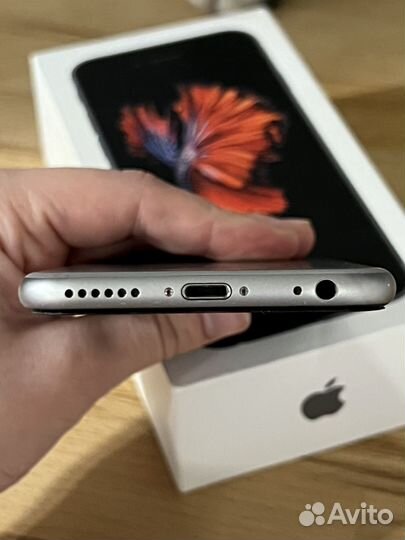 iPhone 6S, 32 ГБ