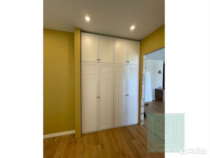 Шкаф распашной