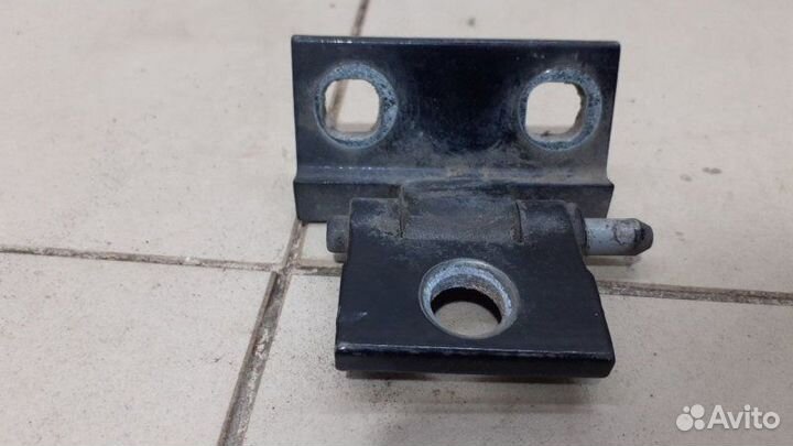 Петля двери верхняя передняя правая Volvo S80