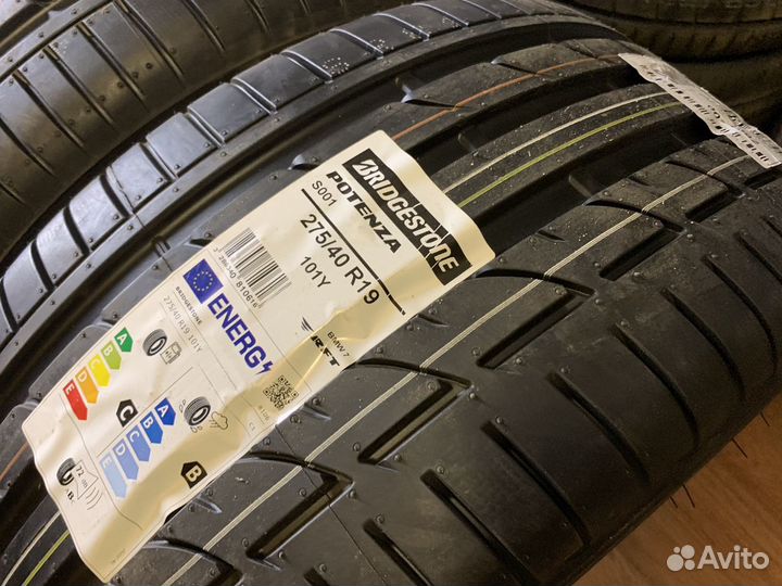 Bridgestone Potenza S001 275/40 R19 и 245/45 R19