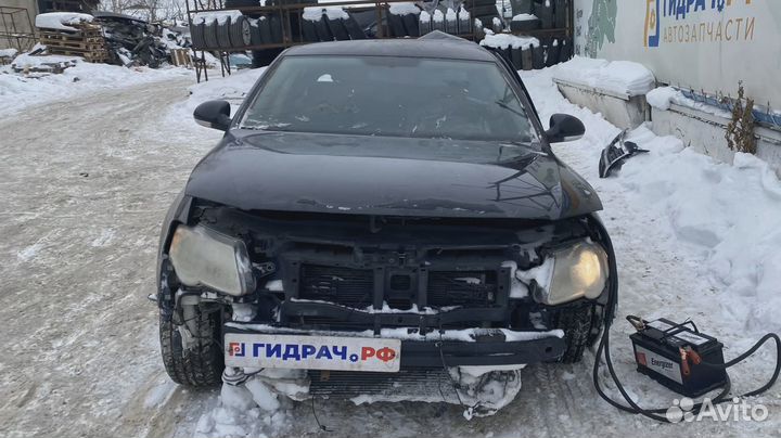 Блок управления двигателем Volkswagen Passat (B6)