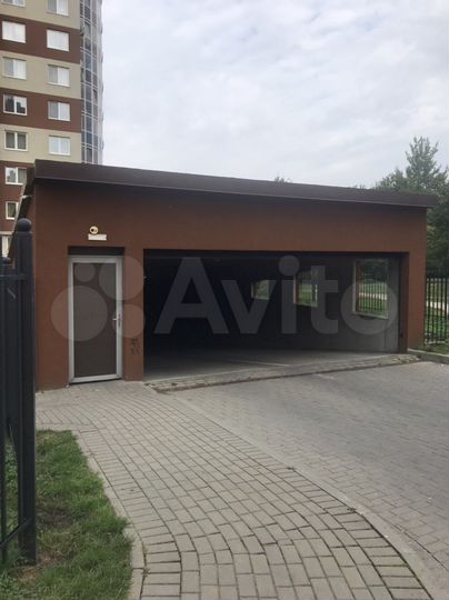 Машиноместо, 14 м²