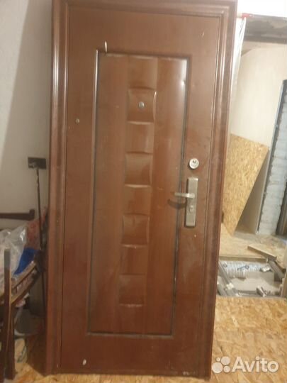 Дверь входная металлическая