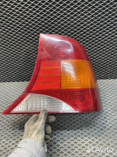 Фонарь задний правый Ford Focus 1 2003 рест седан
