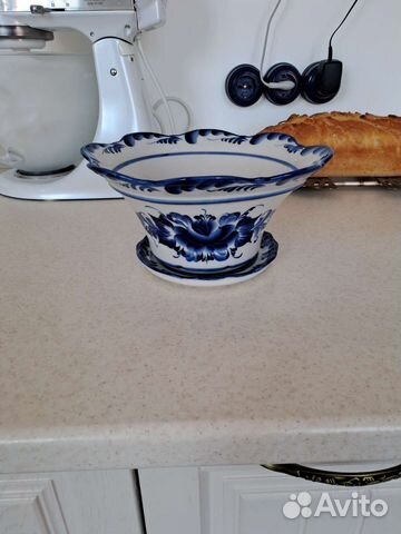 Горшок для цветов. Гжель