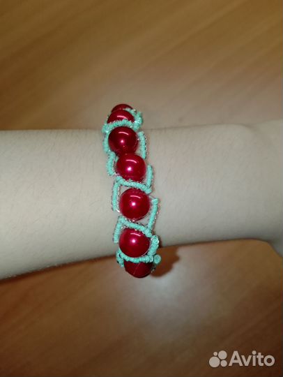 Браслеты ручной работы из бисера