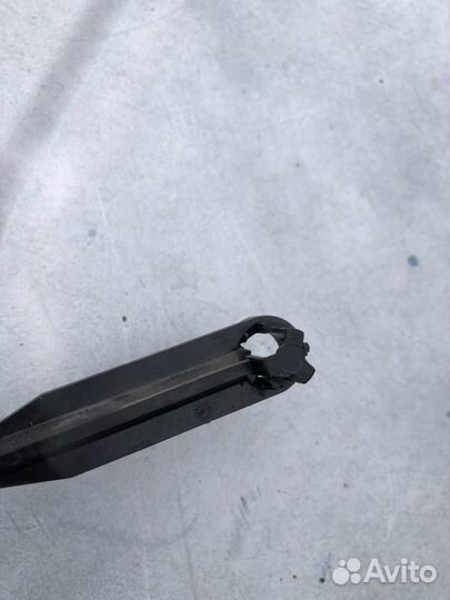 Главный цилиндр сцепления 306107623R