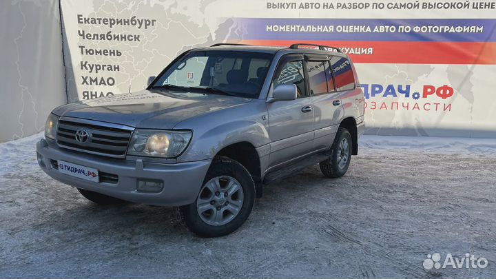 Блок электронный Toyota Land Cruiser (J100) 82791-60011