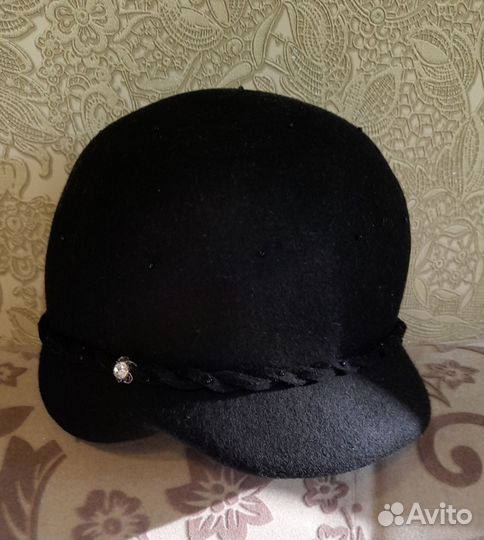 Шляпа жокейка женская